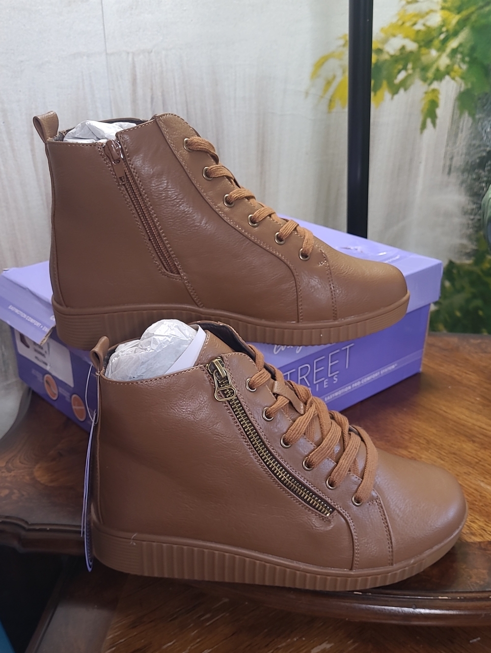 New in box! Easy Street Hollyann Women 9 WW Tan Wedge High Top Ankle Bootie